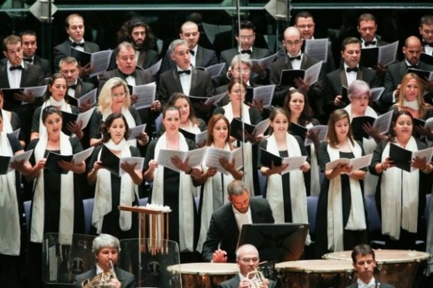 Excepcional actuaci&oacute;n de Roy Goodman al frente de la OFGC y el Coro de la OFGC