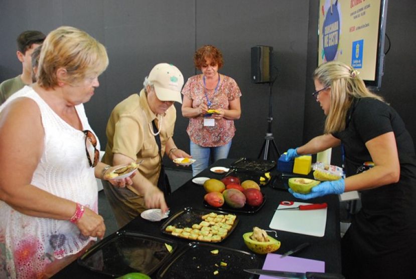 Mogán expone en Gran Canaria Me Gusta sus mejores aguacates, mangos y bonitos