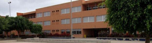 UD Las Palmas: Ayer, hoy y mañana en el IES Bañaderos - Cipriano Acosta