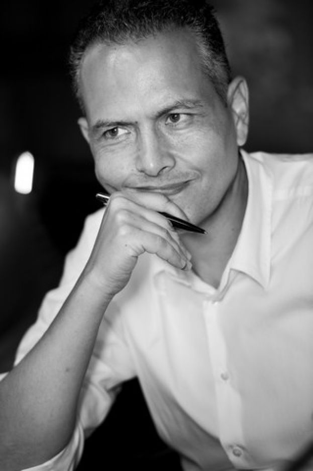 Se abre la inscripci&oacute;n para el taller de escritura gratuito dirigido por Santiago Gil