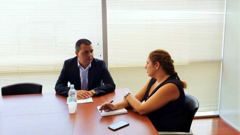 Solicitud de que se adquiera las viviendas a medio construir en el municipio