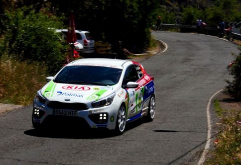 Segunda cita de David S&aacute;nchez y Sergio Gonz&aacute;lez-Jaraba con el KIA pro_cee&rsquo;d GT