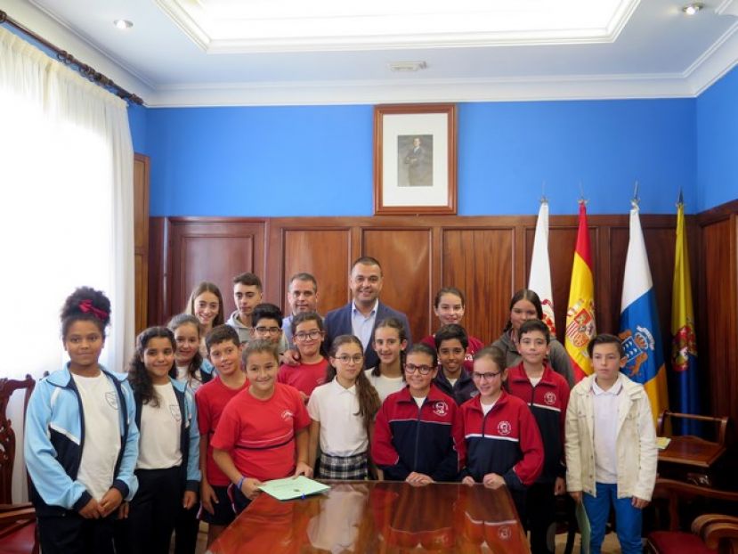 Gu&iacute;a: Pleno Infantil donde los escolares defendieron interesantes propuestas