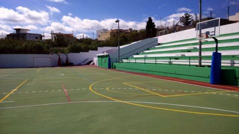 Moya: Se reabre las instalaciones deportivas anexas al colegio