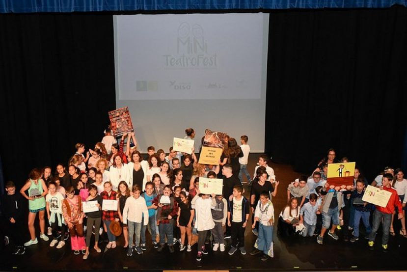 El viaje c&oacute;mico a trav&eacute;s del tiempo del CEIP Arucas cautiva al jurado del proyecto educativo &lsquo;Mini TeatroFest&rsquo; 2018
