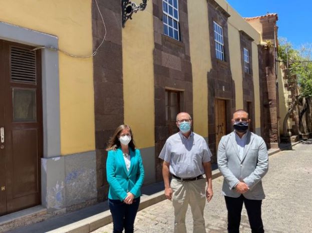 Gu&iacute;a: Los cascos hist&oacute;ricos de Gu&iacute;a y Vegueta &lsquo;a plumilla&rsquo; de Eugenio Aguiar, en v&iacute;deo