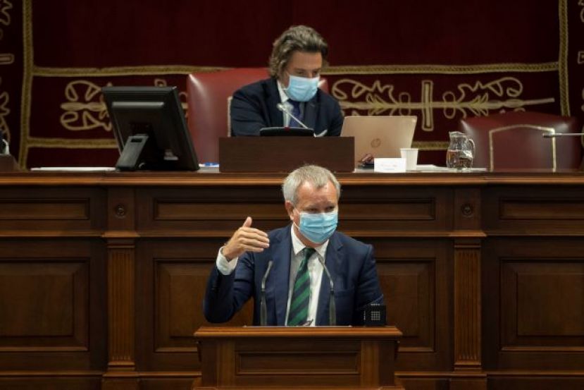 Franquis afirma que se va a resolver la deuda del Convenio de Carreteras