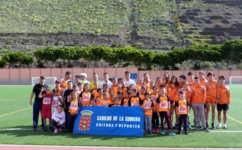 La Gomera: 30 j&oacute;venes participan en el Campeonato Insular de Atletismo en Pista
