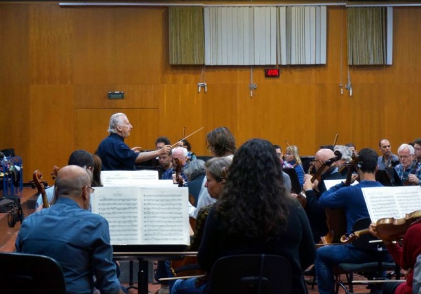 G&uuml;nther Herbig dirige a la OFGC en el debut del violinista Kolja Blacher