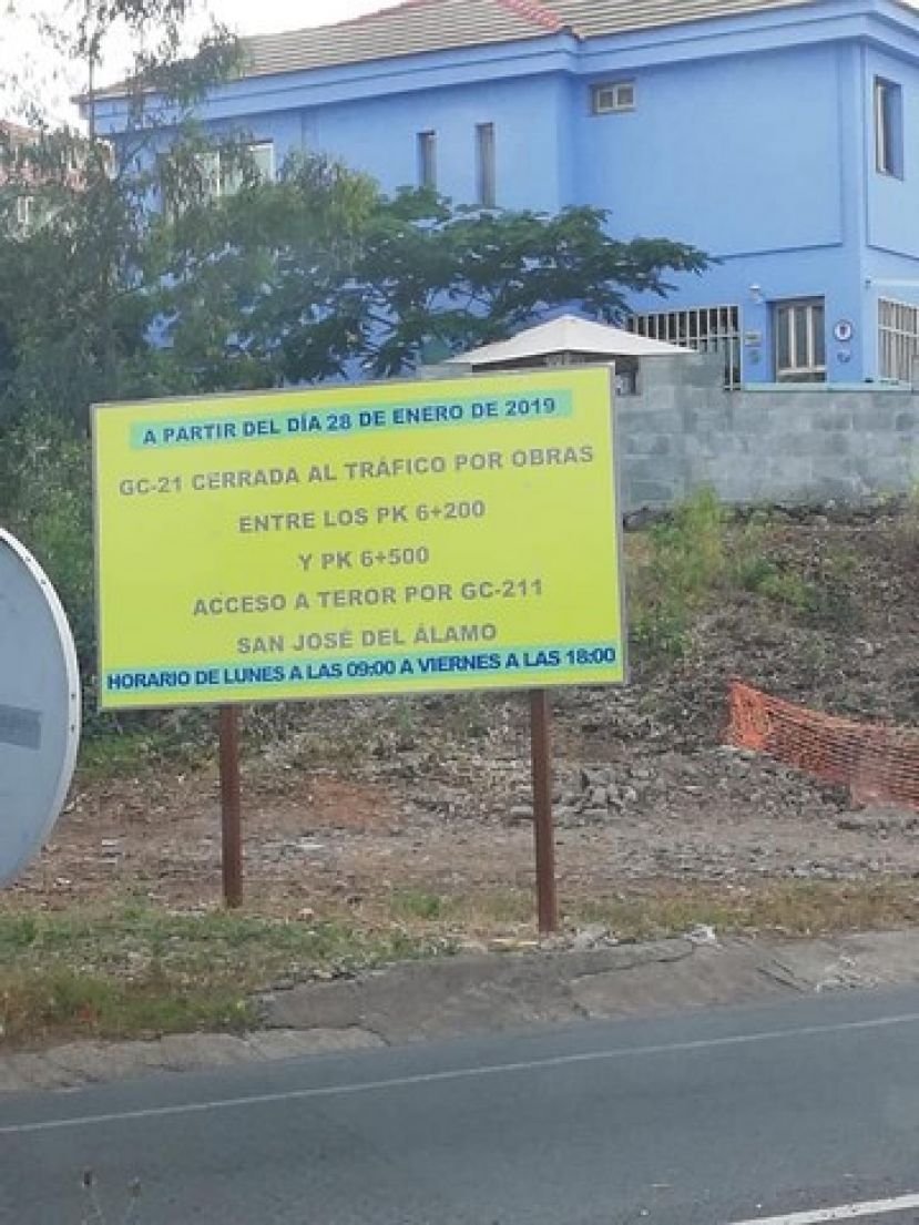 Valleseco: Cierre de la carretera desde el acceso a Las Mesas a la rotonda de Miraflor