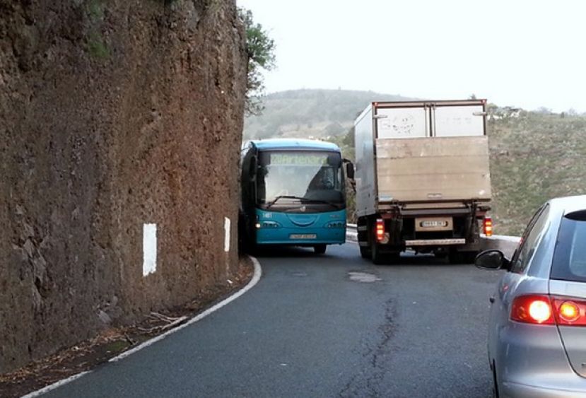 Teror exige que se cumpla los plazos de adjudicaci&oacute;n de la mejora de la GC-21