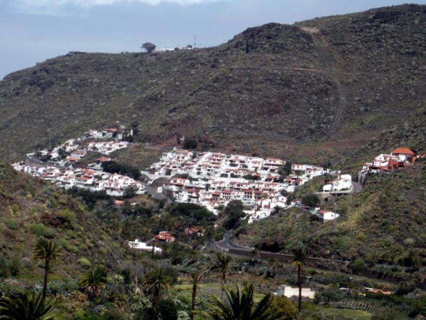CC en Agaete visita el barrio de La Suerte para conocer las reivindicaciones
