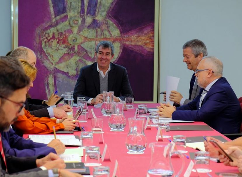 Clavijo destaca “el esfuerzo compartido” para consolidar la estabilidad del empleo