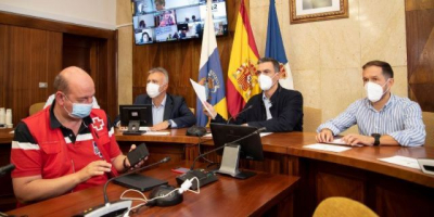 Torres anuncia 44 casas más para los afectados por el volcán y otros 300 millones para paliar los daños