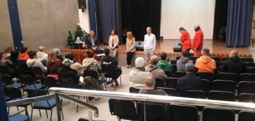 Firgas: El ayuntamiento contrata a 27 personas desempleadas