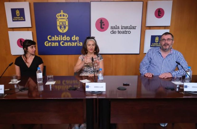 El Teatro de M&oacute;nica LLe&oacute; llena la Sala Insular