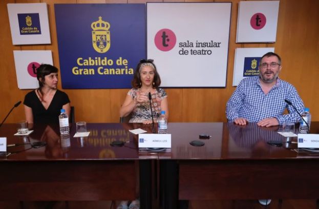 El Teatro de M&oacute;nica LLe&oacute; llena la Sala Insular