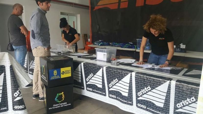 Artenara Trail, Primer d&iacute;a de entrega de dorsales