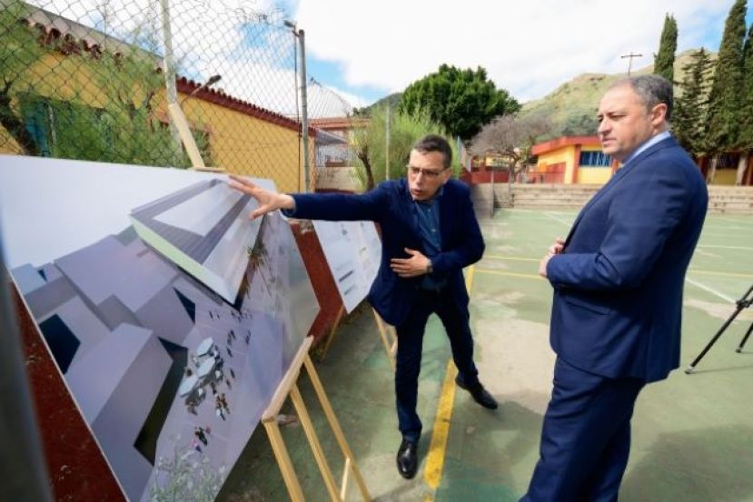 Francisco Castellano, visitó este viernes las instalaciones deportivas de Valsequillo