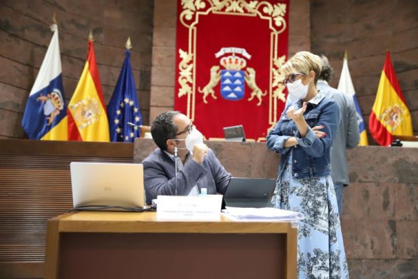 Santana invita al Parlamento a mantener la unanimidad del Consejo de Emprendimiento
