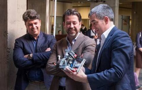 Fernando Clavijo recibe a los dos equipos de Lego League de Tenerife