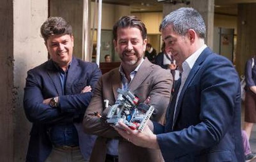 Fernando Clavijo recibe a los dos equipos de Lego League de Tenerife