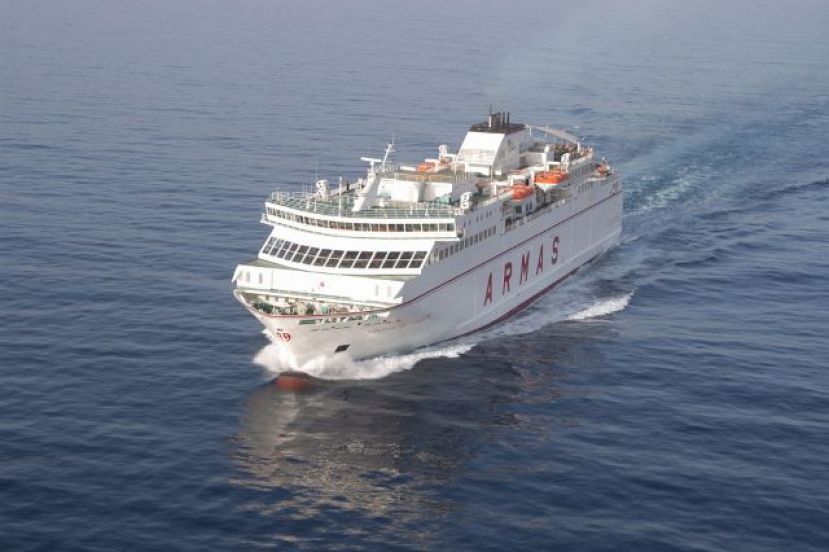Transportes abona a Naviera Armas 1,5 millones de euros de residentes en Canarias