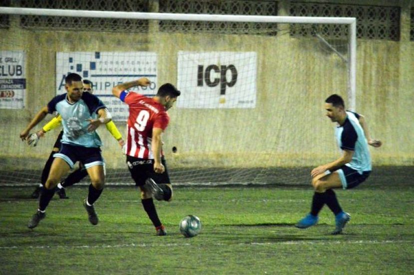 Fútbol 1ª Regional: El U.Marina pierde tres puntos en 10 minutos en Valsequillo (3-2)
