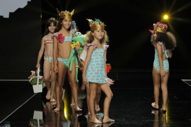 El Cabildo apoya el estreno de cuatro firmas en la pasarela italiana Pitti Bimbo