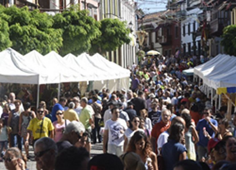 La Muestra de Artesanía del Pino este fin de semana en el Casco de Teror