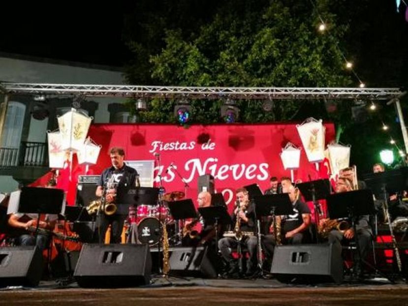 &Eacute;xito de la Big Band de Canarias en Agaete