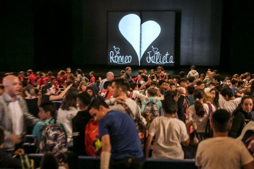 El Teatro Cuy&aacute;s exhibe la versi&oacute;n familiar de 'Romeo y Julieta'