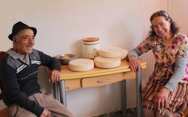 Documental y homenaje a la quesera nonagenaria Anastasia Mendoza