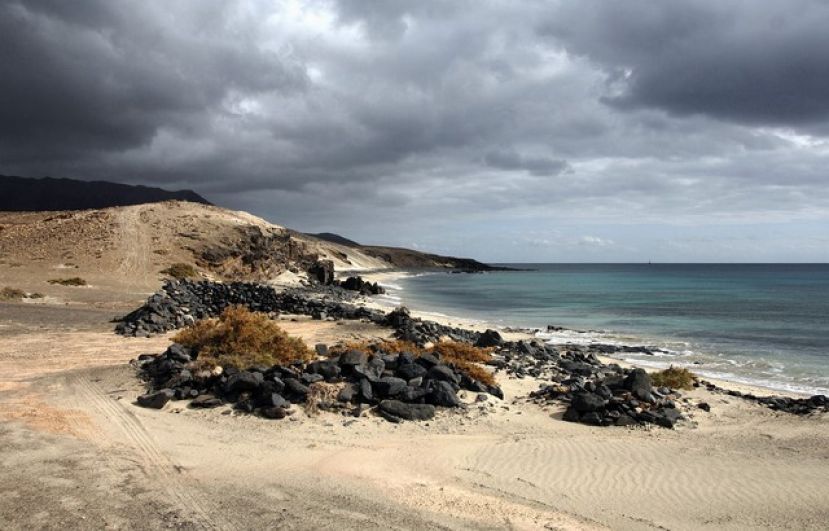 Se exhibe en Tejeda la muestra de Rafael Hierro &lsquo;Anamnesis&rsquo;