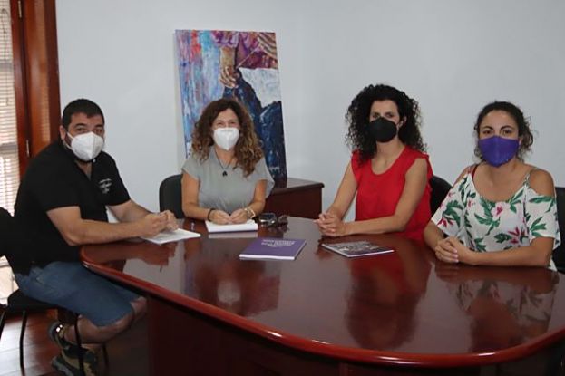 La Asociaci&oacute;n de empresas de Artenara adapta sus estatutos al lenguaje no sexista