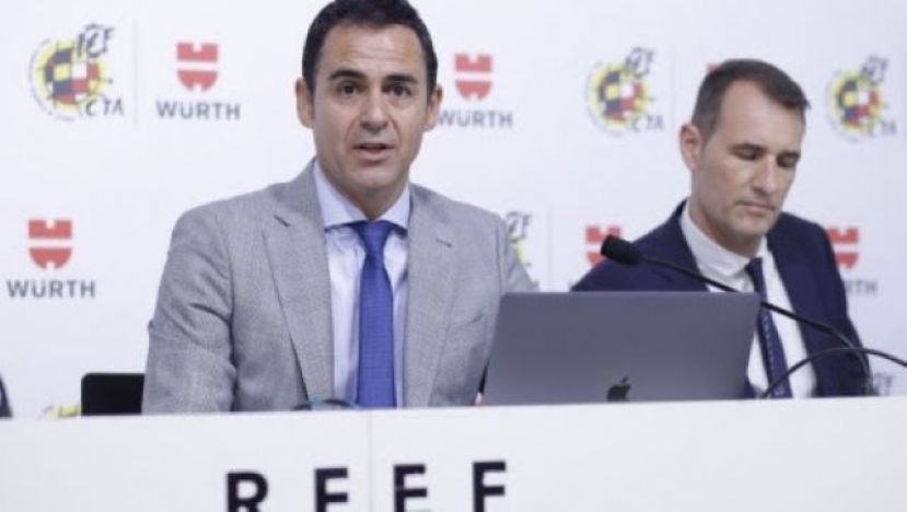 Velasco Carballo: &quot;No aceptamos los ataques contra la honradez de los árbitros&quot;