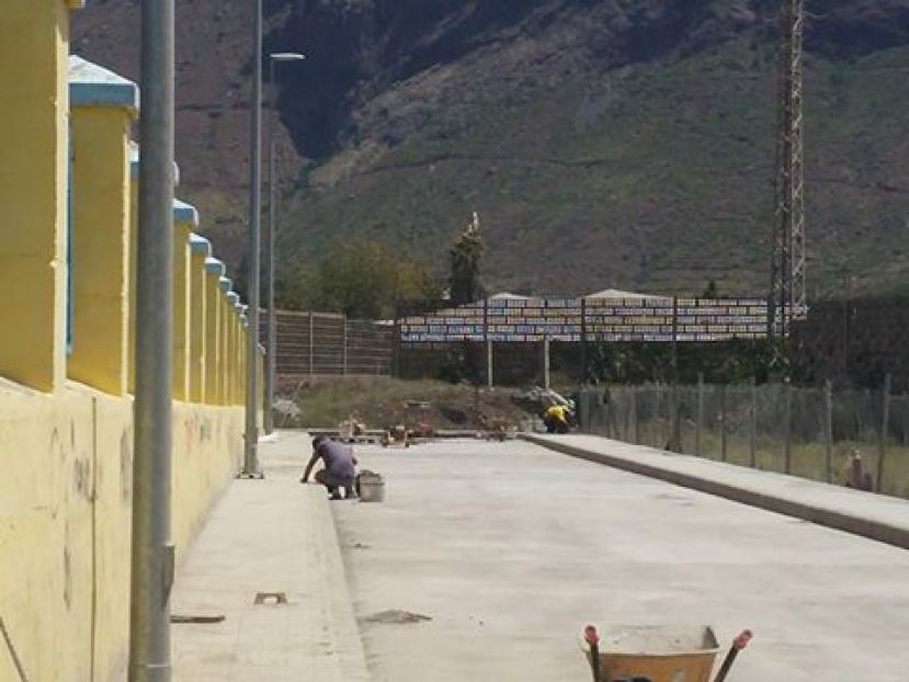 La Aldea: Obras urbaniza una nueva calle junto al polideportivo