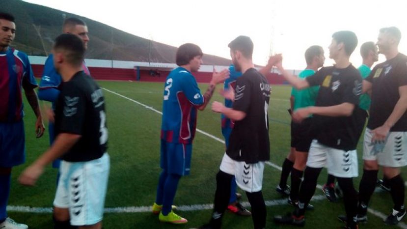 F&uacute;tbol 1&ordf; Regional: El San Isidro suma un punto en Agaete gracias a su portero