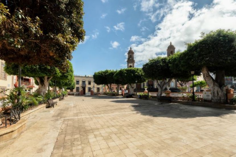 Gu&iacute;a: Se rehabilitar&aacute; la Plaza Grande con canter&iacute;a de Arucas