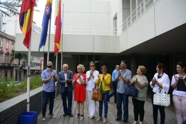 El Cabildo abre sus actos del Orgullo con la exposición &#039;De amor y pudores´