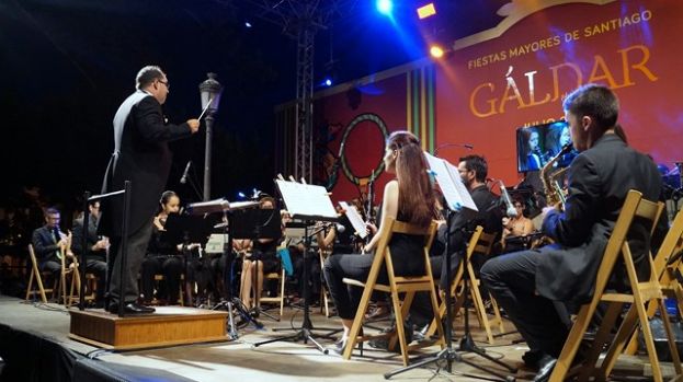 G&aacute;ldar: Concierto de la Banda Municipal y la Gran Cabalgata de Carrozas