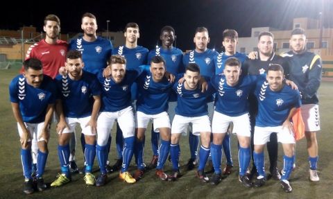 F&uacute;tbol 1&ordf; Regional: (2-0) El San Isidro gana a un flojo Claret a pesar de terminar con 9