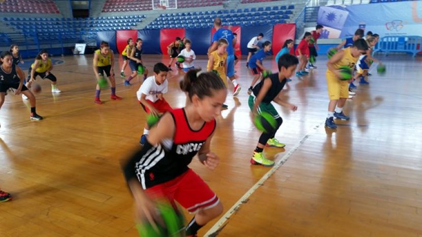 El balón no para de rodar en el I NBA SKILLS CAMP Gran Canaria