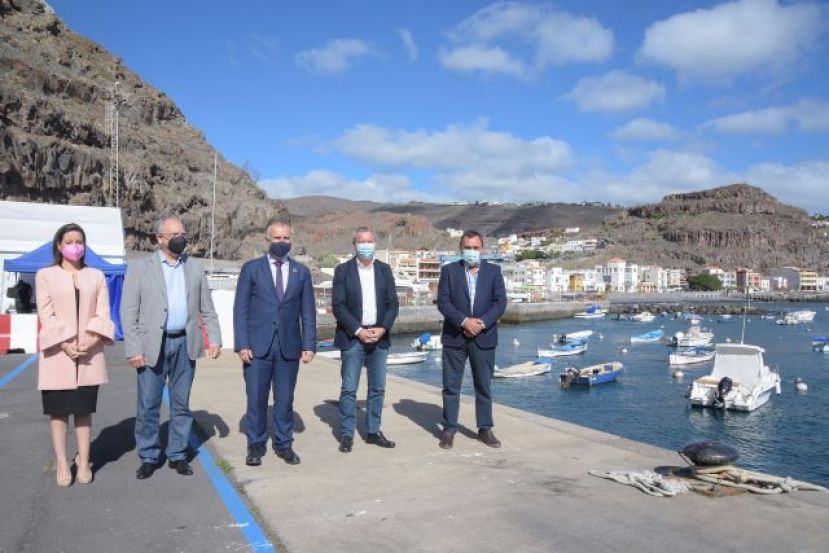 El puerto de Playa Santiago se ampliar&aacute; y mejorar&aacute; para albergar grandes ferris