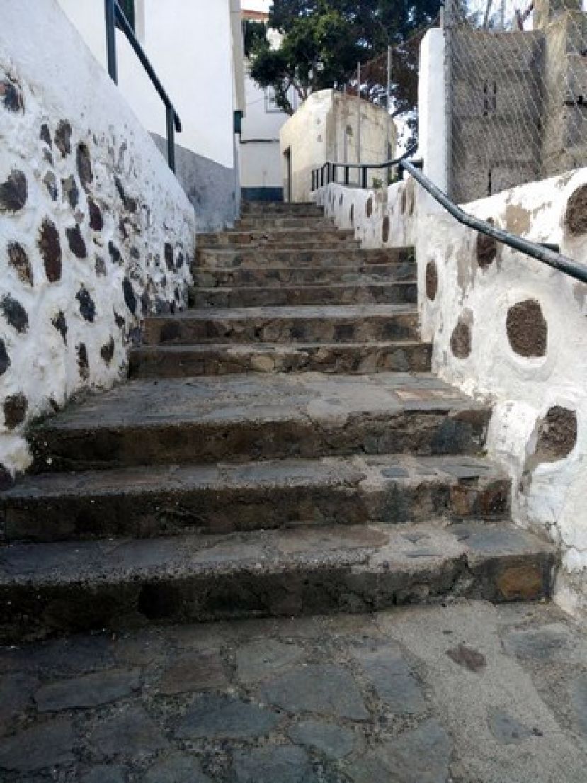 Agaete: Cs pide solución a la accesibilidad en la Vecindad de Enfrente