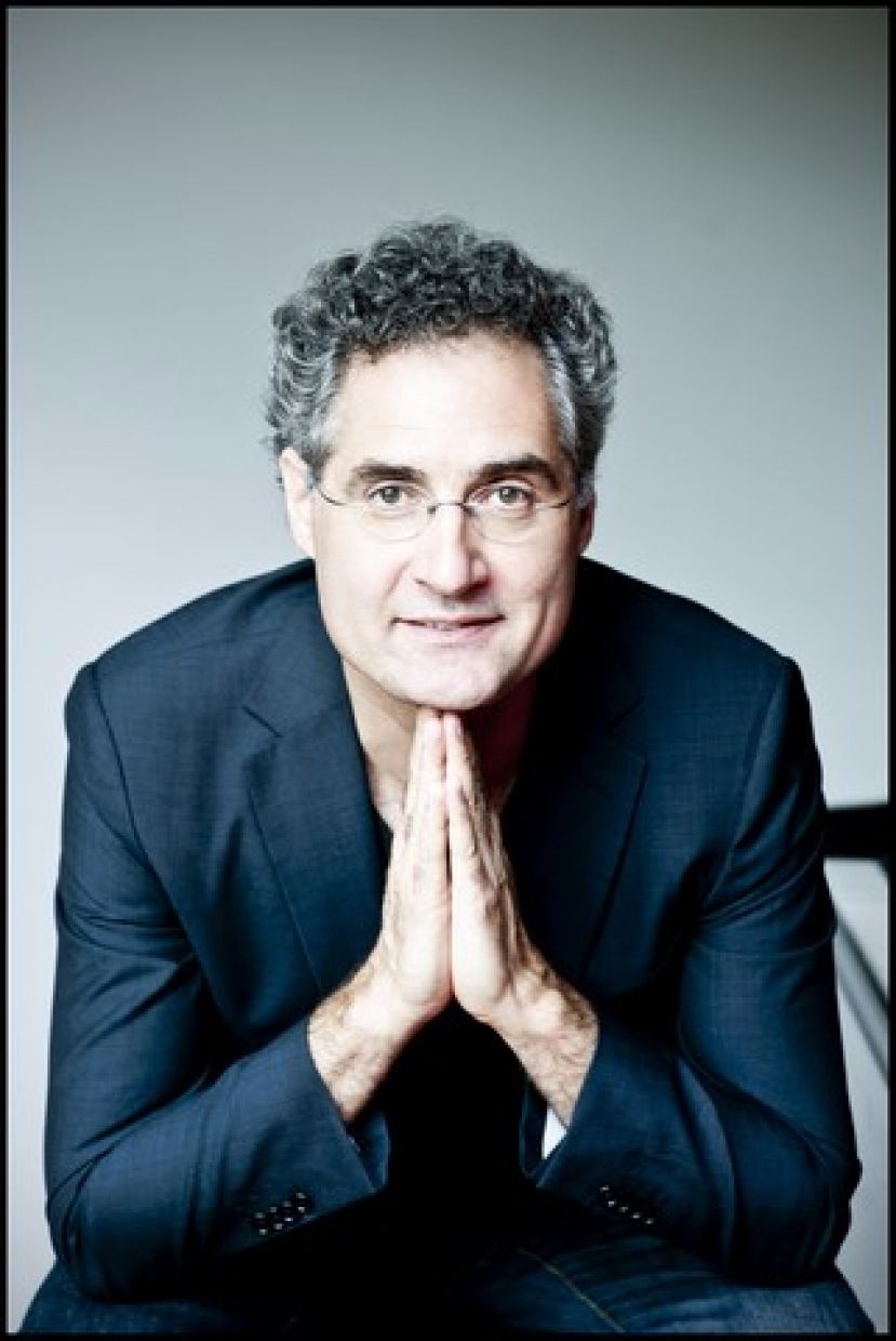 Matthias Kirschnereit debuta con la OFGC tocando el Concierto para piano n&ordm; 20 de Mozart con direcci&oacute;n de G&uuml;nther Herbig