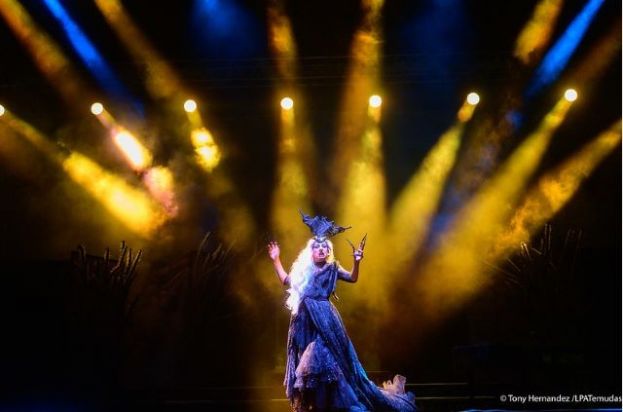 Cristina Medina: &ldquo;La felicidad no est&aacute; en encontrar a nuestro pr&iacute;ncipe&rdquo;