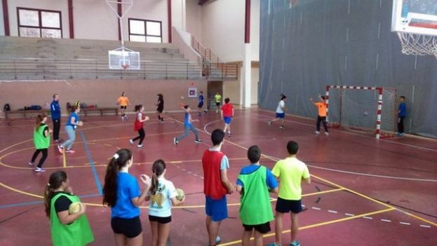 El CB G&aacute;ldar abre el plazo de inscripci&oacute;n para su escuela de iniciaci&oacute;n al balonmano