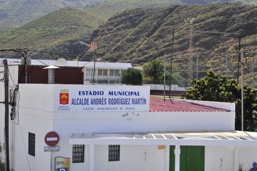 Agaete: Se aprueba el proyecto de instalaci&oacute;n el&eacute;ctrica del campo de f&uacute;tbol