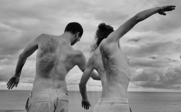 La danza contempor&aacute;nea se hace luz en &lsquo;INA&rsquo;, de Daniel Morales y Paloma Hurtado